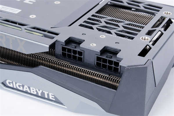 GIGABYTE GeForce RTX 3090 GAMING OC 24G开箱测试/性能攻顶、8K游戏应用的里程碑(11)