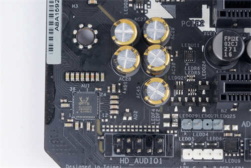 ASRock B460M Steel Legend主机板开箱测试/ 钢铁传奇、中阶定位、规格完整又齐全(27)