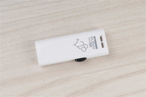 KLEVV NEO S32 & D40 OTG 128GB随身碟大容量高效能小体积USB 3.2 Gen1介面设计(4)