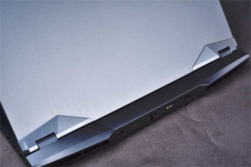 潮流新机MSI GE66 Raider 10SGS测试报告/钛银新色Mystic灯bar炫(3)