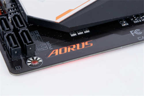 技嘉A520 AORUS ELITE开箱测试/ATX版型设计，AMD的最佳入门主机板选择(9)