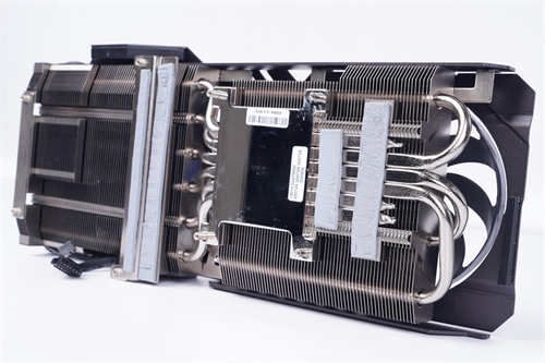 TUF Gaming RTX 3080 O10G GAMING显示卡测试/新TUF标誌设计、新设计散热模组(20)