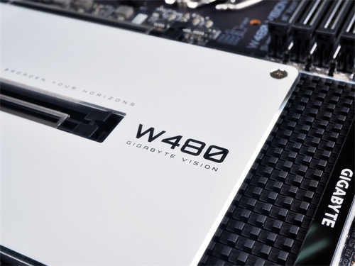 GIGABYTE W480 VISION D主机板开箱测试报告/建构入门工作站、创作者自用两相宜(1)