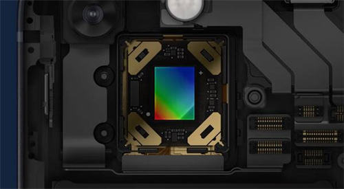 iPhone13系列发布 全新天峰蓝色 机能全面提升(1)