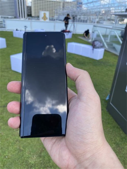 新世代主流手机Galaxy Z Fold3|Flip3 5G同MIRROR 掀起摺叠屏幕手机新世代(6)