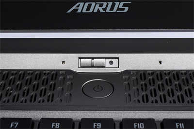 GIGABYTE AORUS 17G XB电竞笔电开箱/Pantone校色认证、OMRON机械轴、重新定义专业(14)