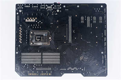 华擎ASRock Z490 Steel Legend/银白数位迷彩风格、钢铁传奇般的可靠性(21)