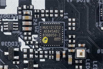 华擎ASRock Z490 Steel Legend/银白数位迷彩风格、钢铁传奇般的可靠性(31)