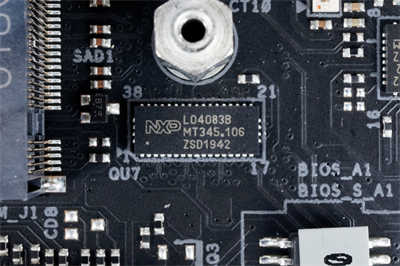 华擎ASRock Z490 Steel Legend/银白数位迷彩风格、钢铁传奇般的可靠性(36)