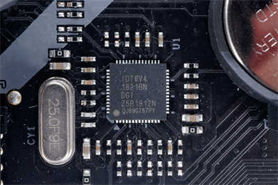 映泰 Biostar RACING Z490GTA EVO 开箱 / 14+2 相供电、PCI-E 4.0 Ready、(32)