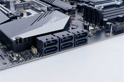映泰 Biostar RACING Z490GTA EVO 开箱 / 14+2 相供电、PCI-E 4.0 Ready、(7)