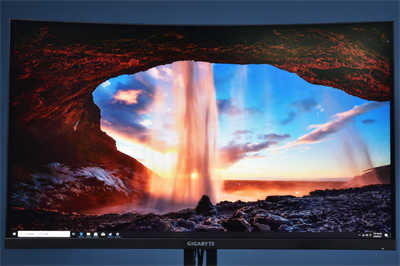 GIGABYTE G32QC电竞萤幕开箱测试/曲面1500R 2K 165Hz的划算之选(18)