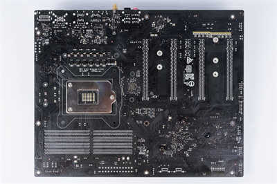 美超微 SUPERMICRO C9Z490-PGW 开箱 / 以伺服器的设计思维，带给玩家顶级用料与完美功能-SUPER(14)