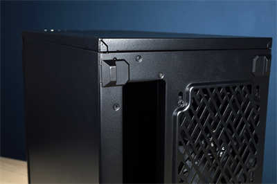 Fractal Design Define 7 Compact机壳开箱试组/ATX主机板空间，北欧极简美学(8)