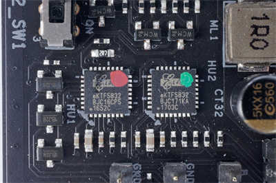 映泰 Biostar RACING Z490GTA EVO 开箱 / 14+2 相供电、PCI-E 4.0 Ready、(28)