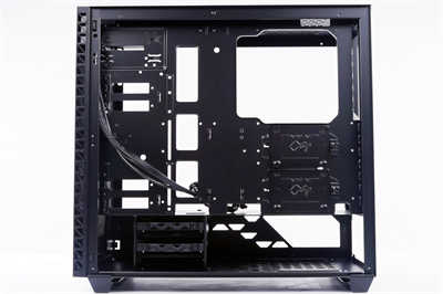 InWin 216简约风中塔式机壳开箱/简约铝质髮丝纹铭板、可容纳最大E-ATX主机板(19)