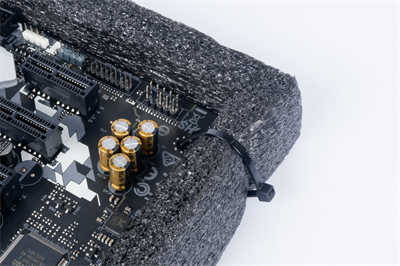 华擎ASRock Z490 Steel Legend/银白数位迷彩风格、钢铁传奇般的可靠性(3)