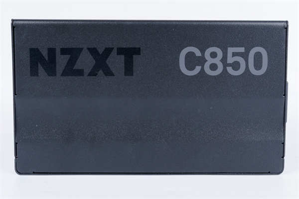 NZXT C850 金牌电源供应器 / 十年保固、全模组设计、全日系电容，接头更丰富(9)