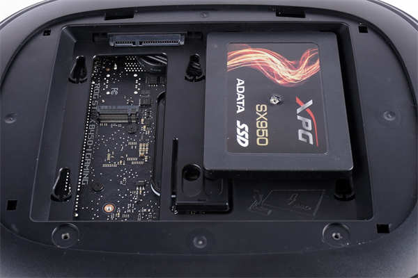 InWin B1 ITX迷你机壳开箱试组/圆润外型吸睛、无独显内部设计(11)
