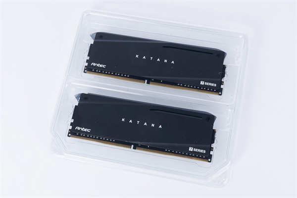 Antec KATANA武士刀DDR4 3200 8Gx2/搭载J-Die的优质超频效能、ARGB 刃の光影强势来袭(3)