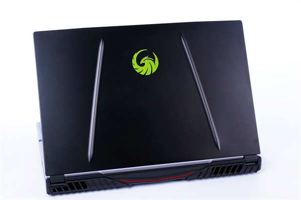 MSI Alpha 15 A3DD A10SC笔电开箱测试/电竞入门者的第一款AMD YES！(1)