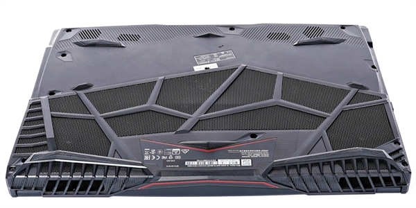 MSI Alpha 15 A3DD A10SC笔电开箱测试/电竞入门者的第一款AMD YES！(16)